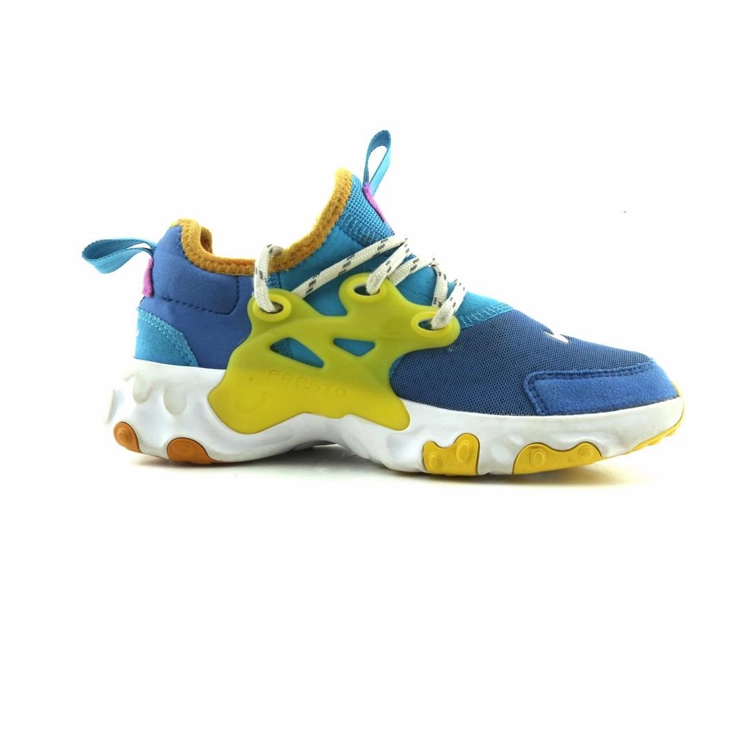 NIKE REACT PRESTO EXTREME sporty Nike shoe designs