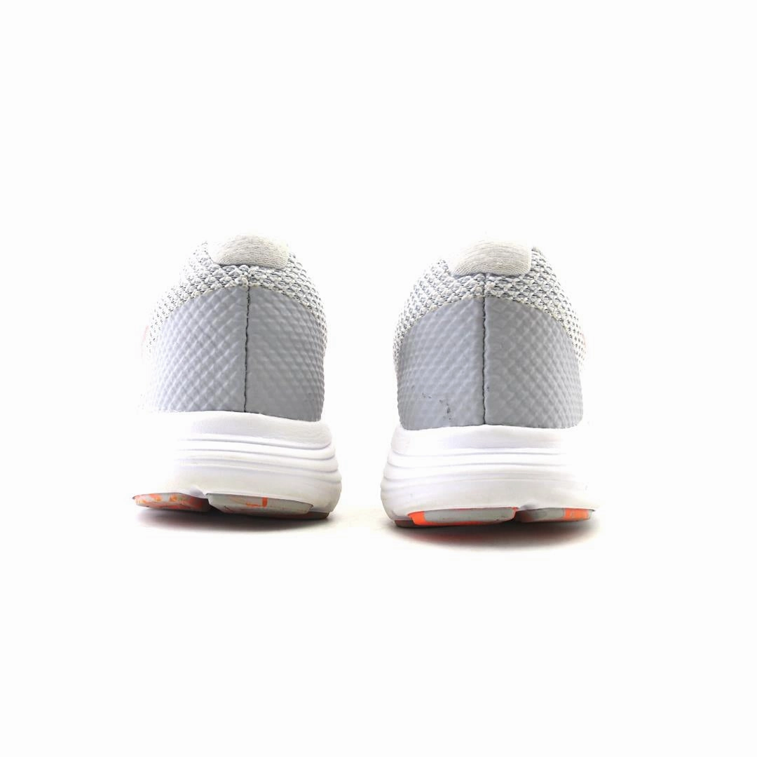 NIKE REVOLUTION 3 stylish Nike trainer looks