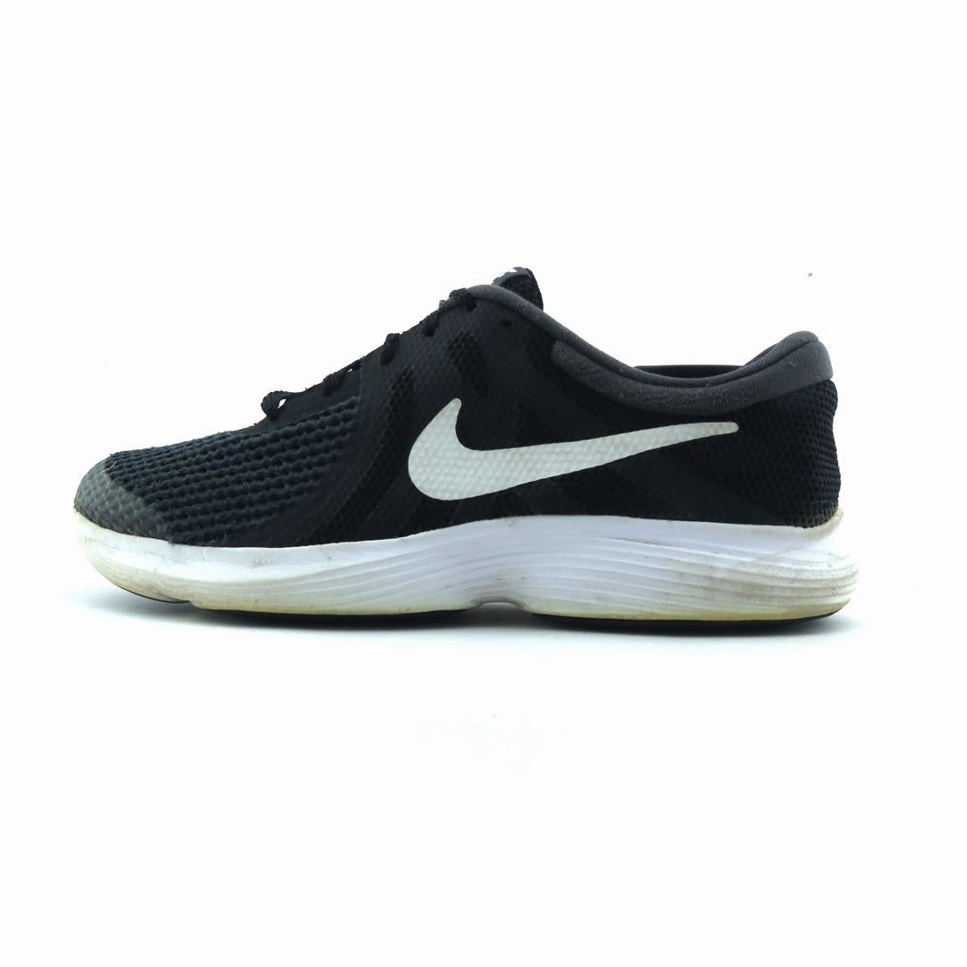 NIKE REVOLUTION 4 Nike high-performance athletic shoes