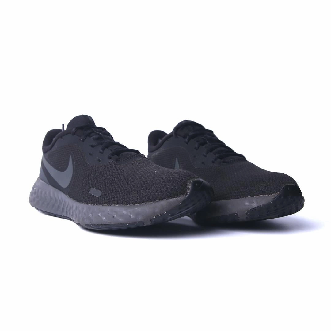 NIKE REVOLUTION 5 Nike athletic footwear visuals