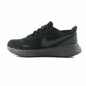 NIKE REVOLUTION 5 Nike classic retro sneaker looks