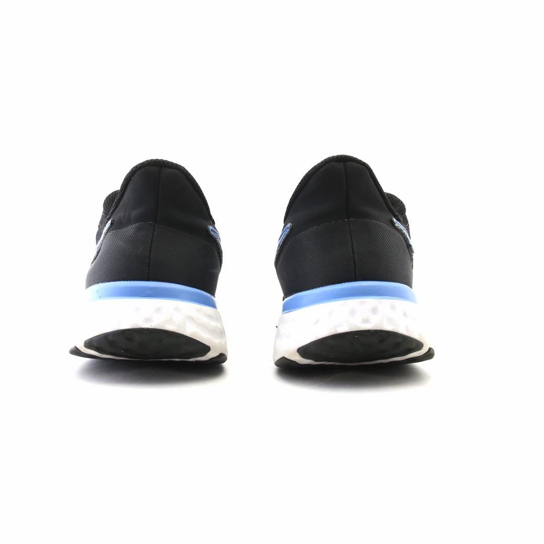 NIKE REVOLUTION 5 vibrant Nike shoe colors