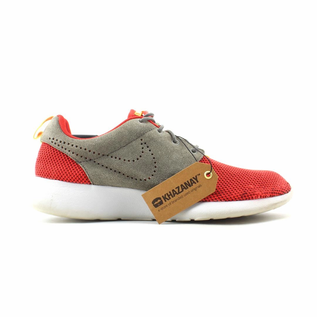 NIKE ROSHE ONE classic Nike shoe photos