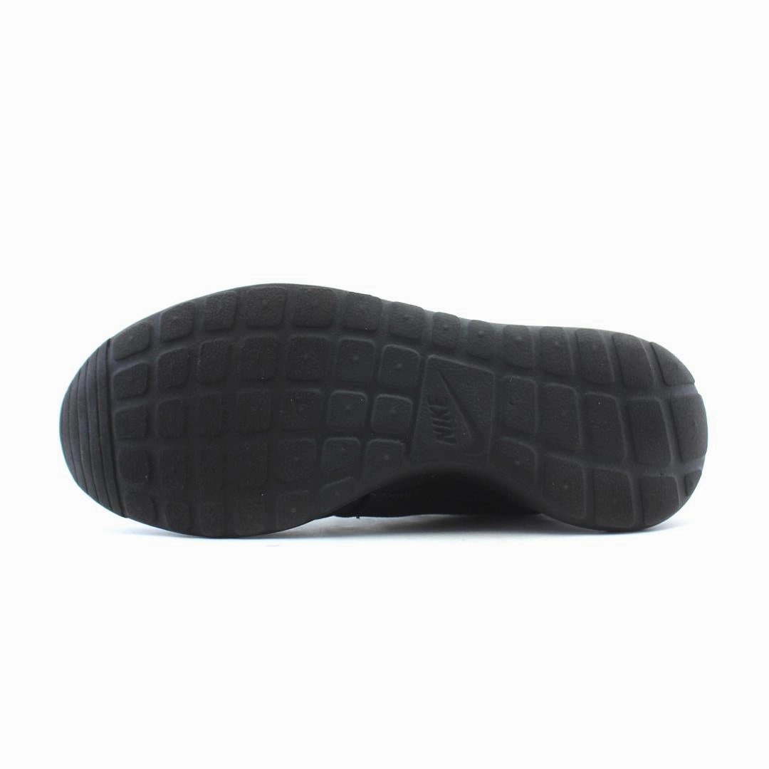 NIKE ROSHE ONE Nike performance shoe shots