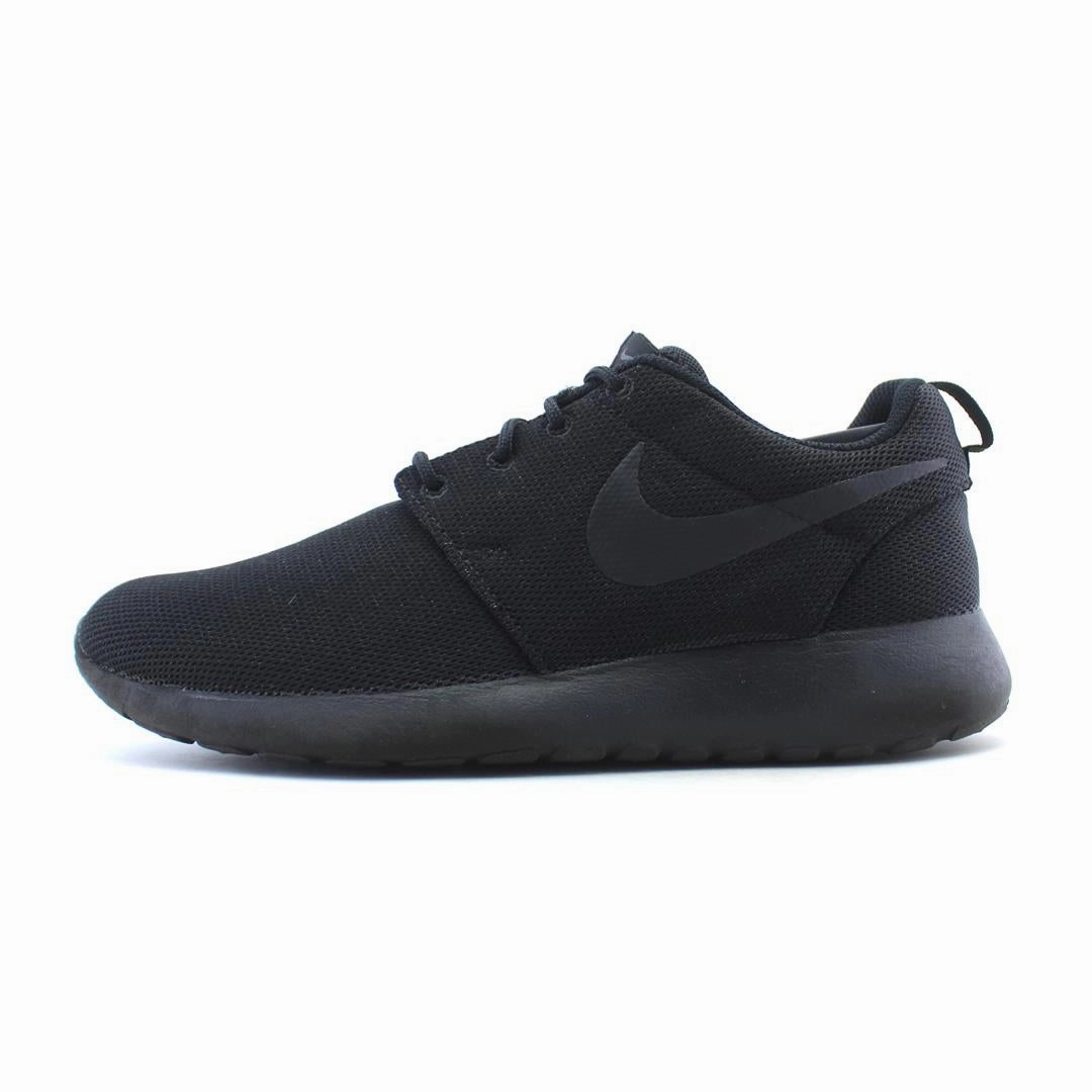 NIKE ROSHE ONE Nike trendy lifestyle shoes