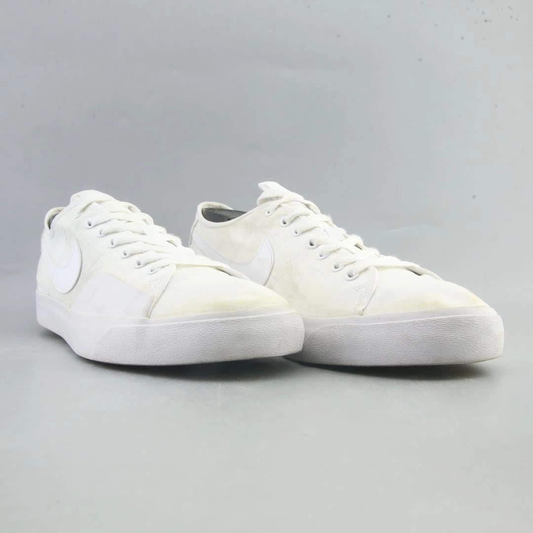 NIKE SB BLAZER COURT classic Nike shoe photos