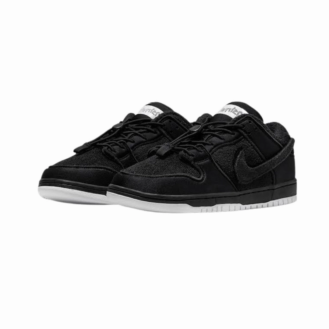 Nike SB Dunk Low Pro QS Gnarhunters Black Black White Nike casual sneakers with modern design