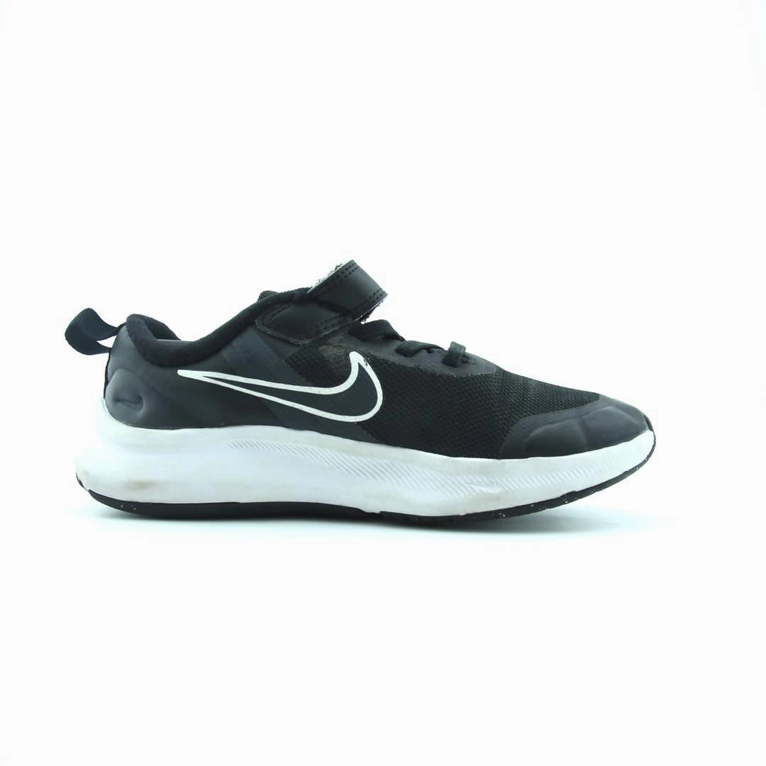 NIKE STAR RUNNER 3 Nike sneaker detail shots