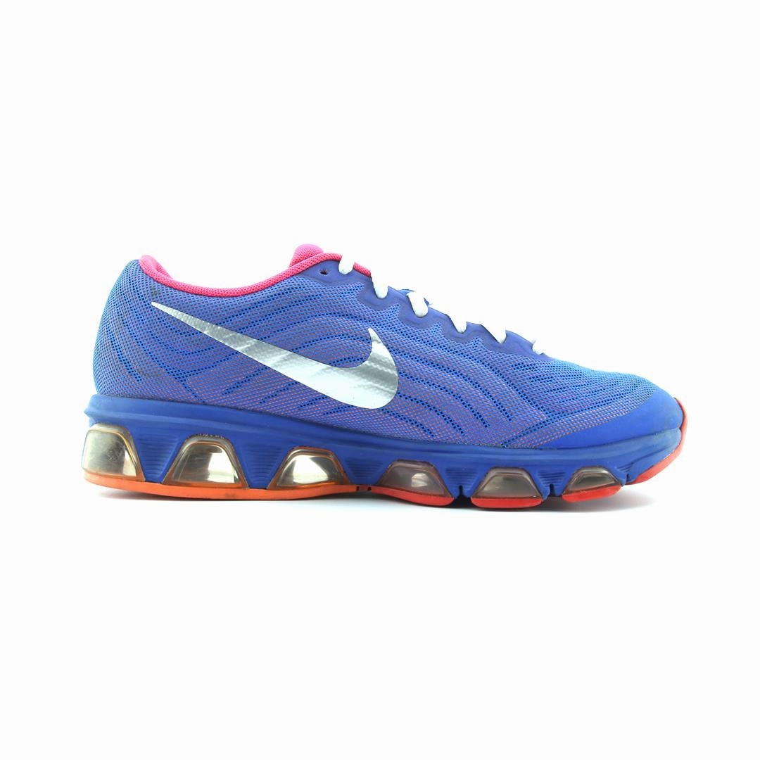 NIKE TAILWIND 6 stylish Nike trainer looks