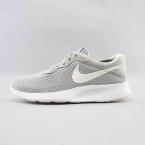 NIKE TANJUN Nike modern athletic shoe designs
