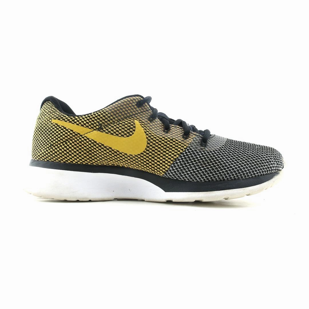 NIKE  TANJUN modern Nike footwear styles