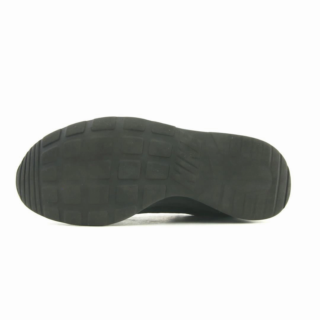NIKE TANJUN sleek Nike sneaker angles
