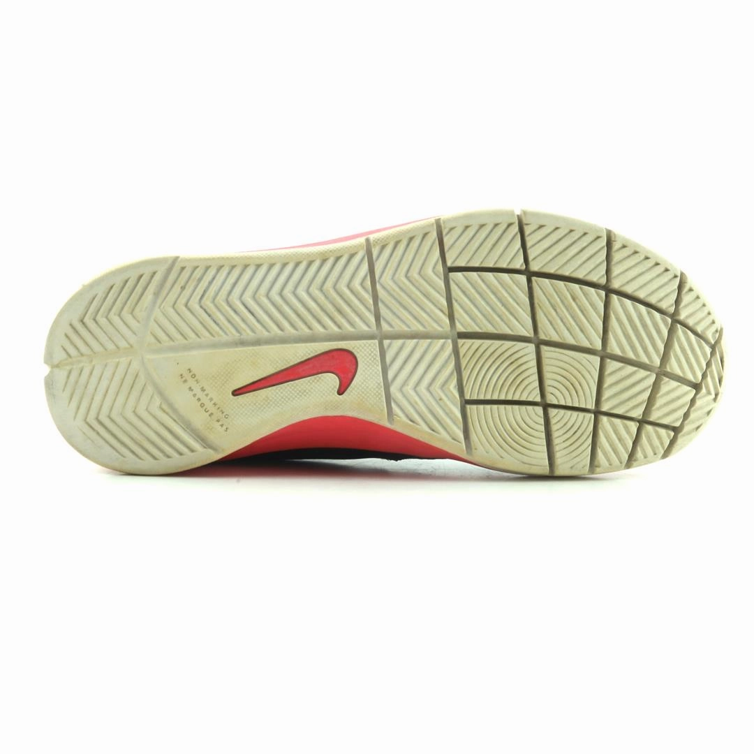 NIKE TEAM HUSTLE D 7 classic Nike shoe photos