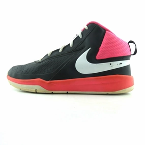 NIKE TEAM HUSTLE D 7 Nike modern athletic shoe designs