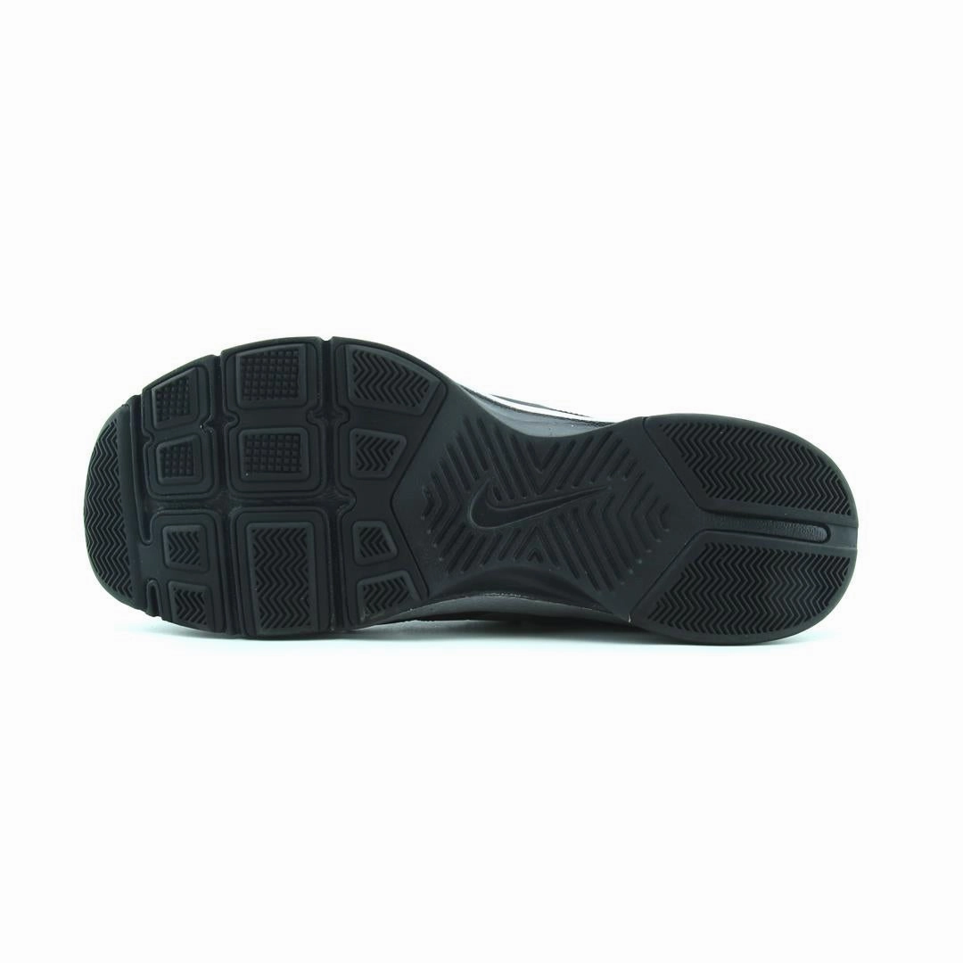NIKE TOTAL CORE TR 2 Nike sneaker detail shots