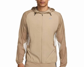 Nike Trail Aireez Jacket Nike essential sneakers for sport and street