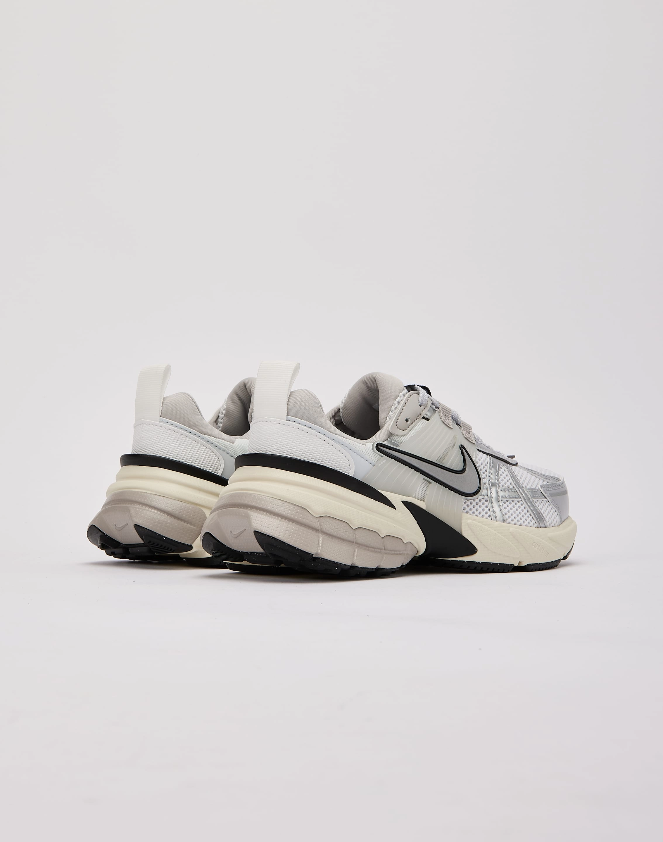 Nike V2K Run Comfort Trainers