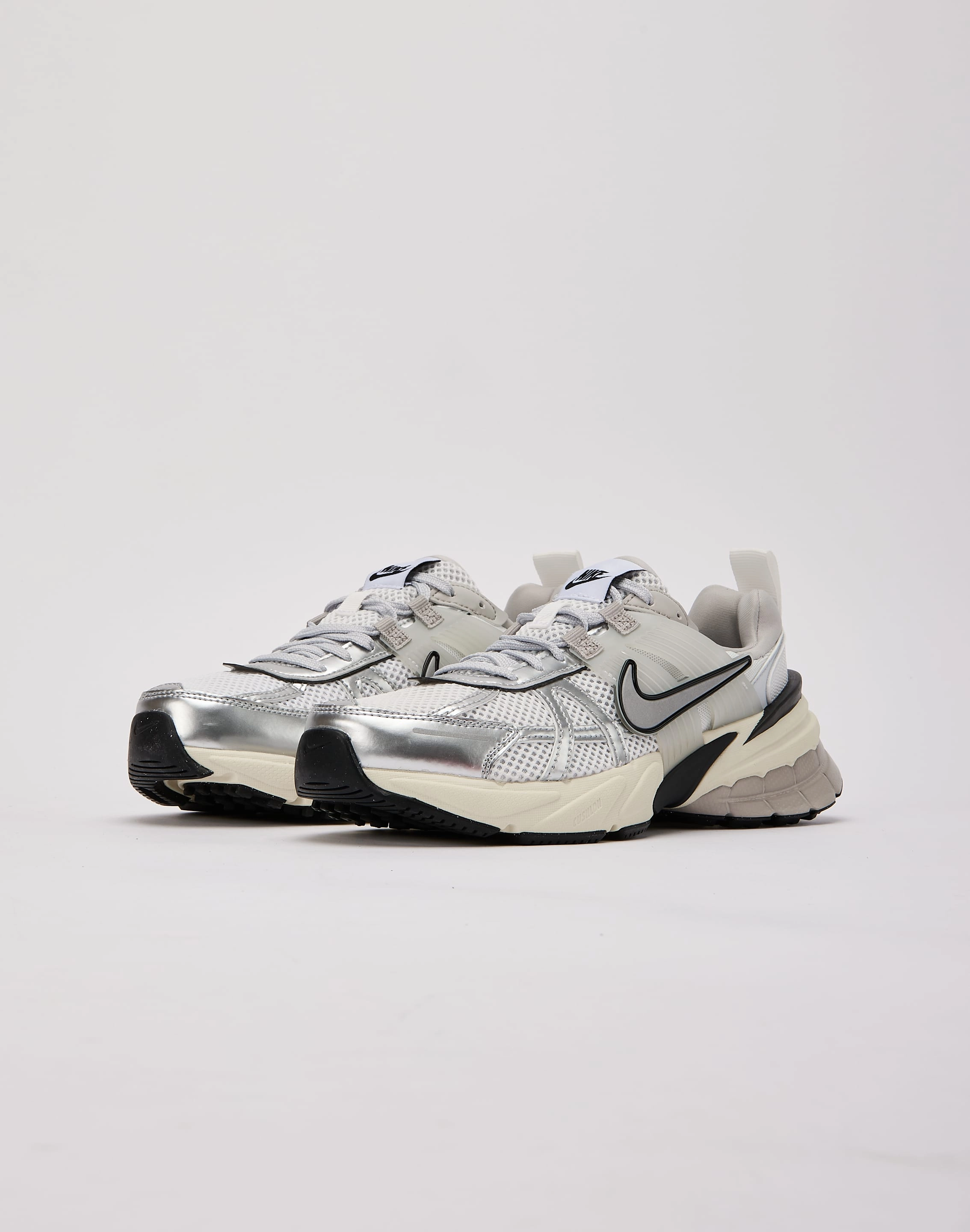 Nike V2K Run Comfort Trainers