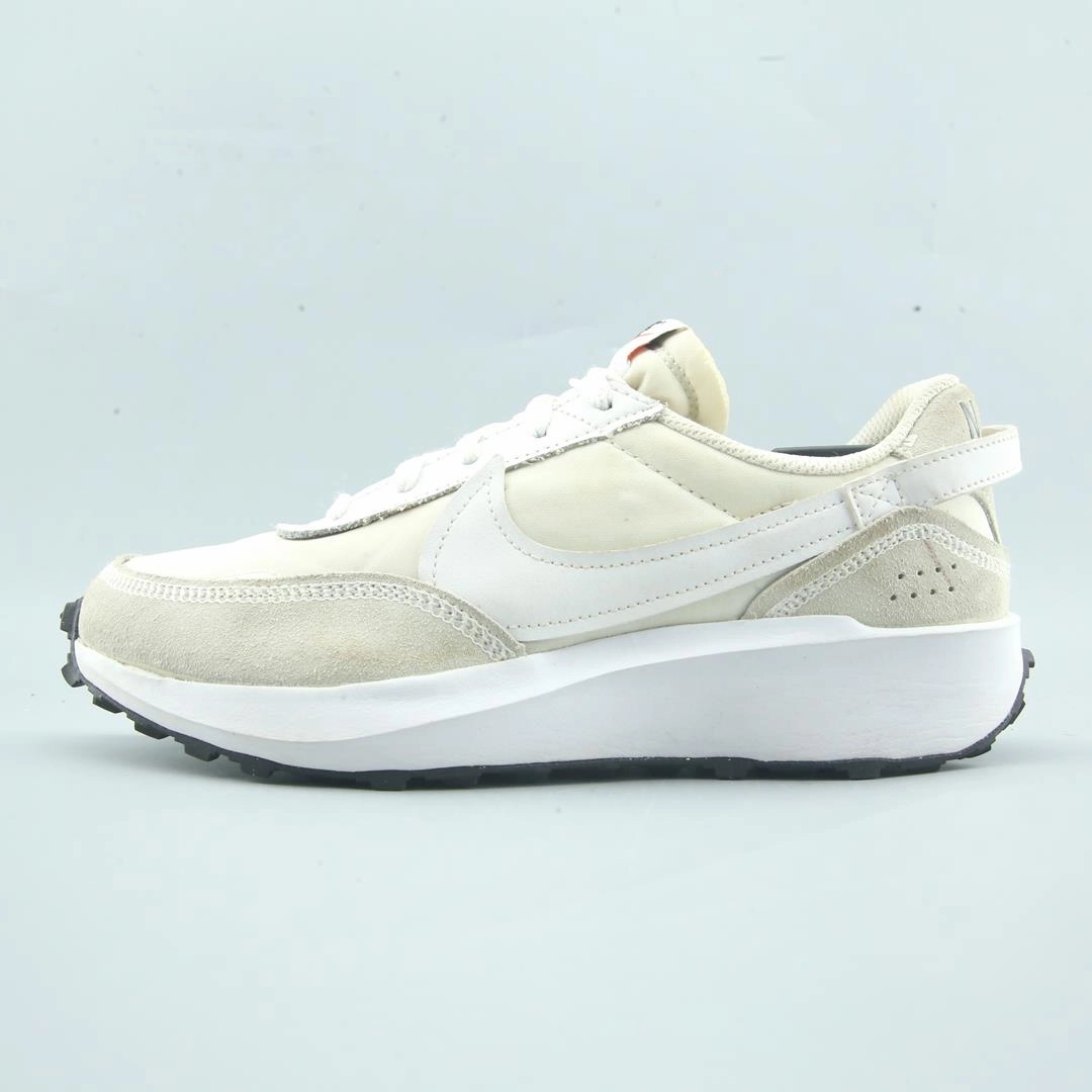 NIKE  WAFFLE DEBUT Nike innovative sneaker designs