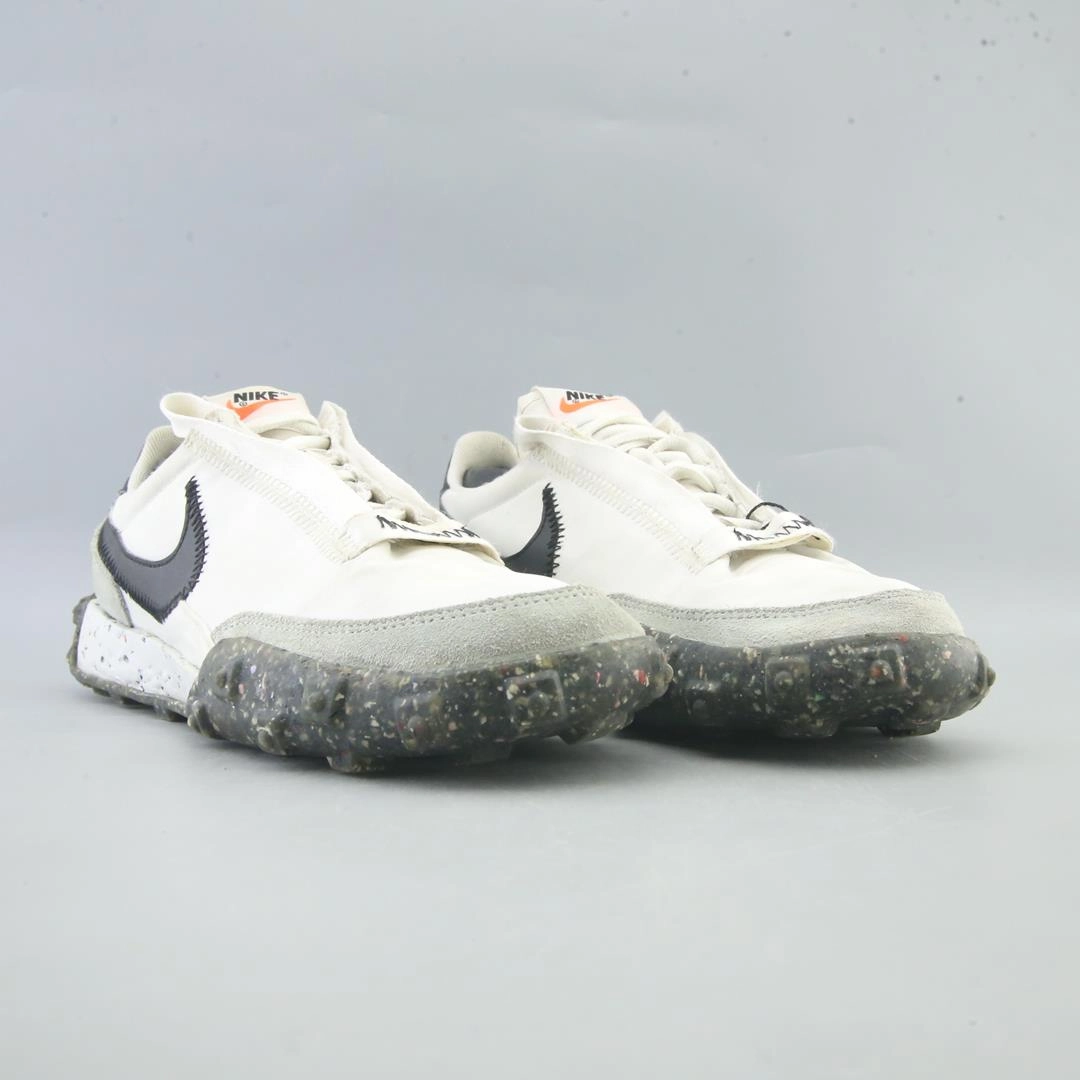 NIKE WAFFLE RACER CRATER sleek Nike sneaker angles
