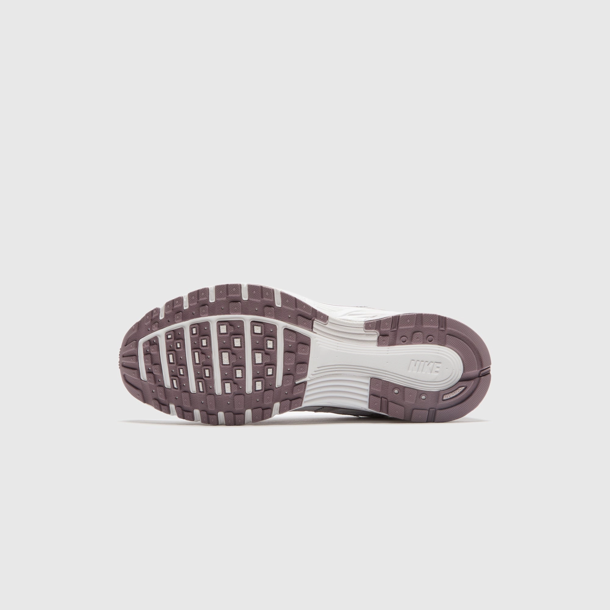 Nike WMNS P-6000 - Platinum Violet / Vast Grey / Summit White / Taupe Grey Nike performance sneakers