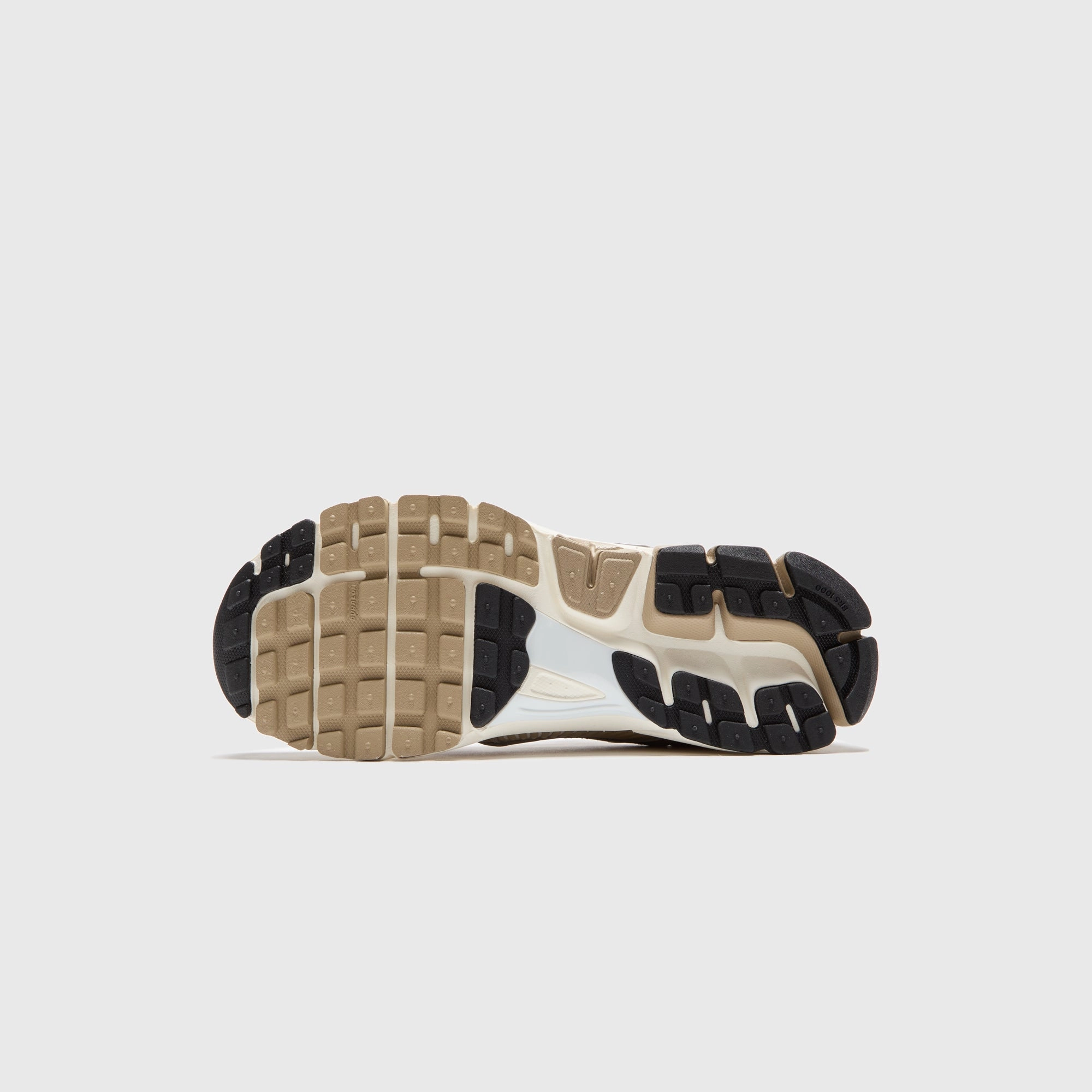Nike WMNS Zoom Vomero 5 - Khaki / Phantom/ Fire Red/ Sail Nike performance sneakers