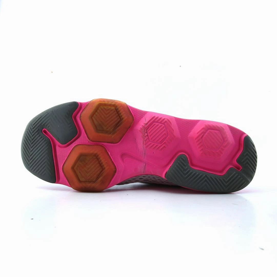 NIKE ZOOM FIT AGILITY sporty Nike shoe designs