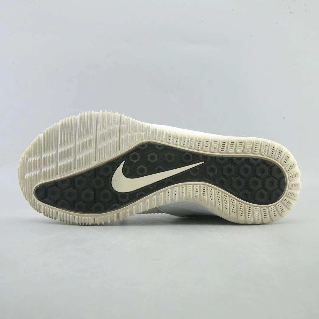 NIKE ZOOM HYPERACE 2 classic Nike shoe photos