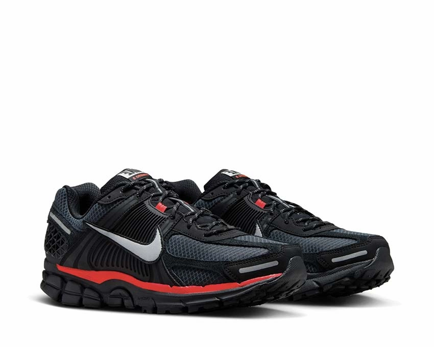 Nike Zoom Vomero 5 "Bred" Nike all-day comfort shoes
