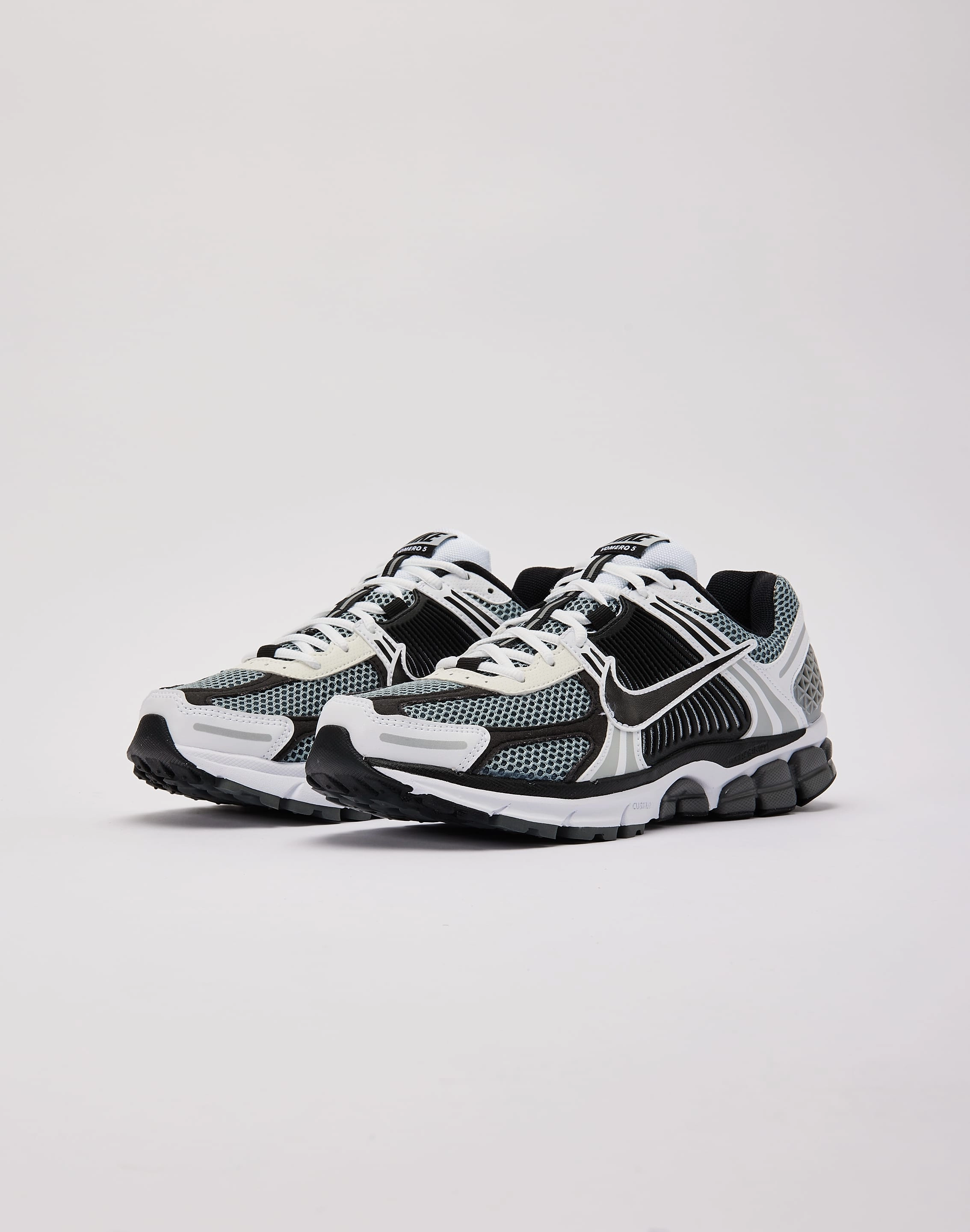Nike Zoom Vomero 5 SE Comfort Trainers