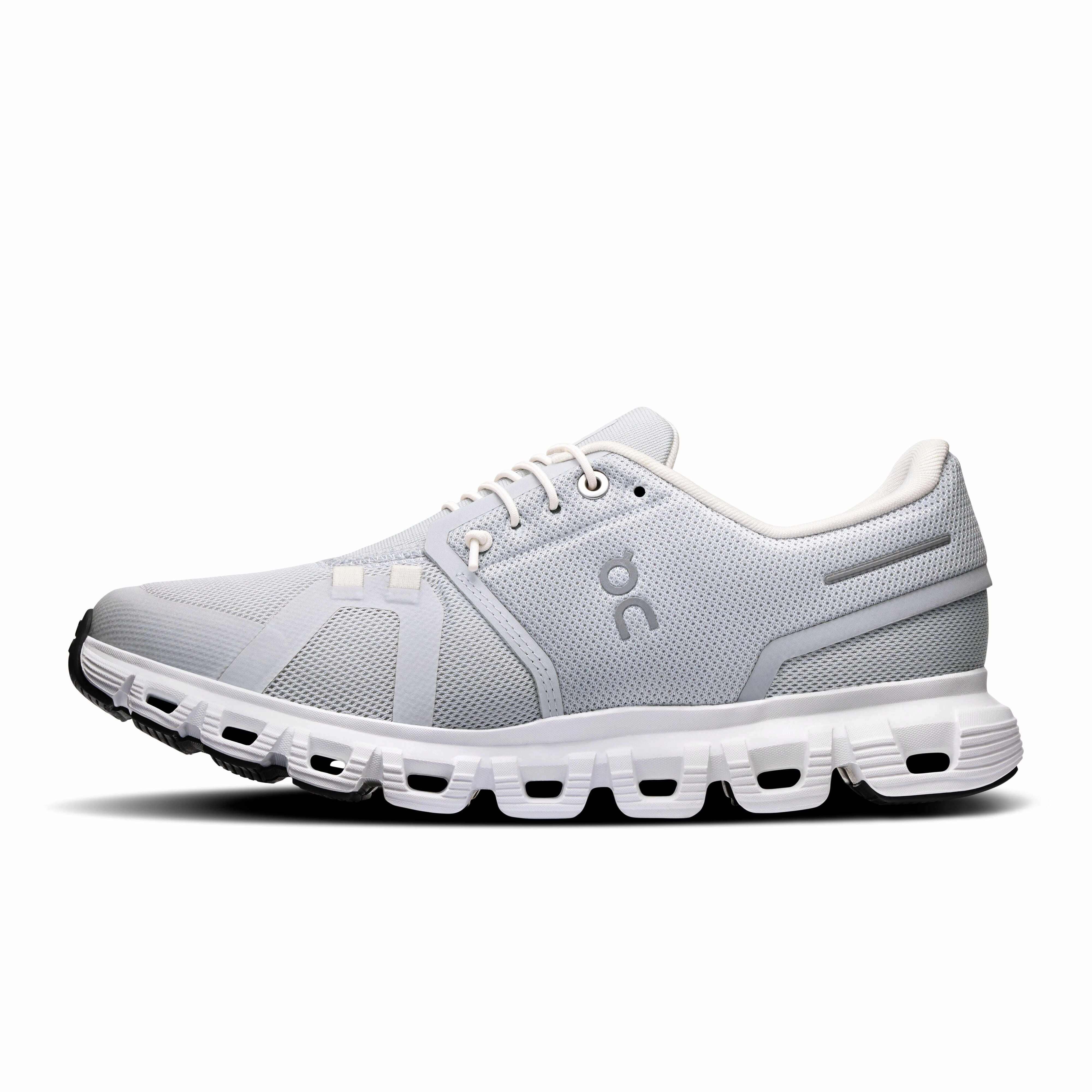 ON RUNNING CLOUD 6 WOMEN'S On Running performance-focused footwear