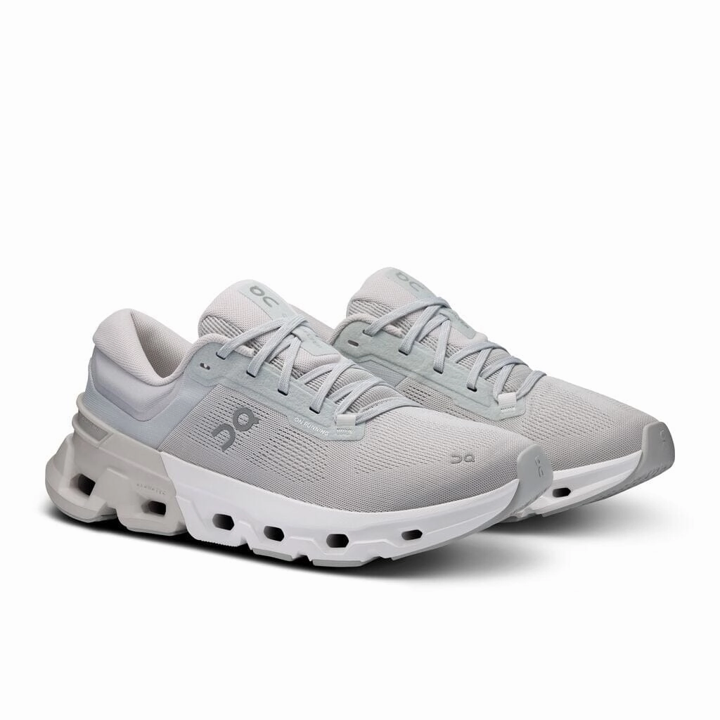 ON RUNNING CLOUDFLYER 5 MEN'S On Running performance-focused footwear