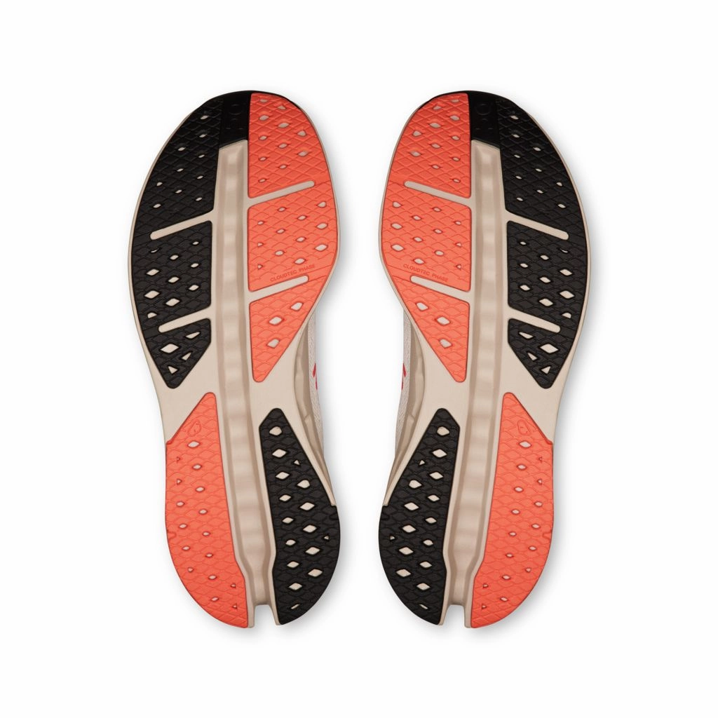 ON RUNNING CLOUDSURFER MAX WOMEN'S On Running performance-focused footwear