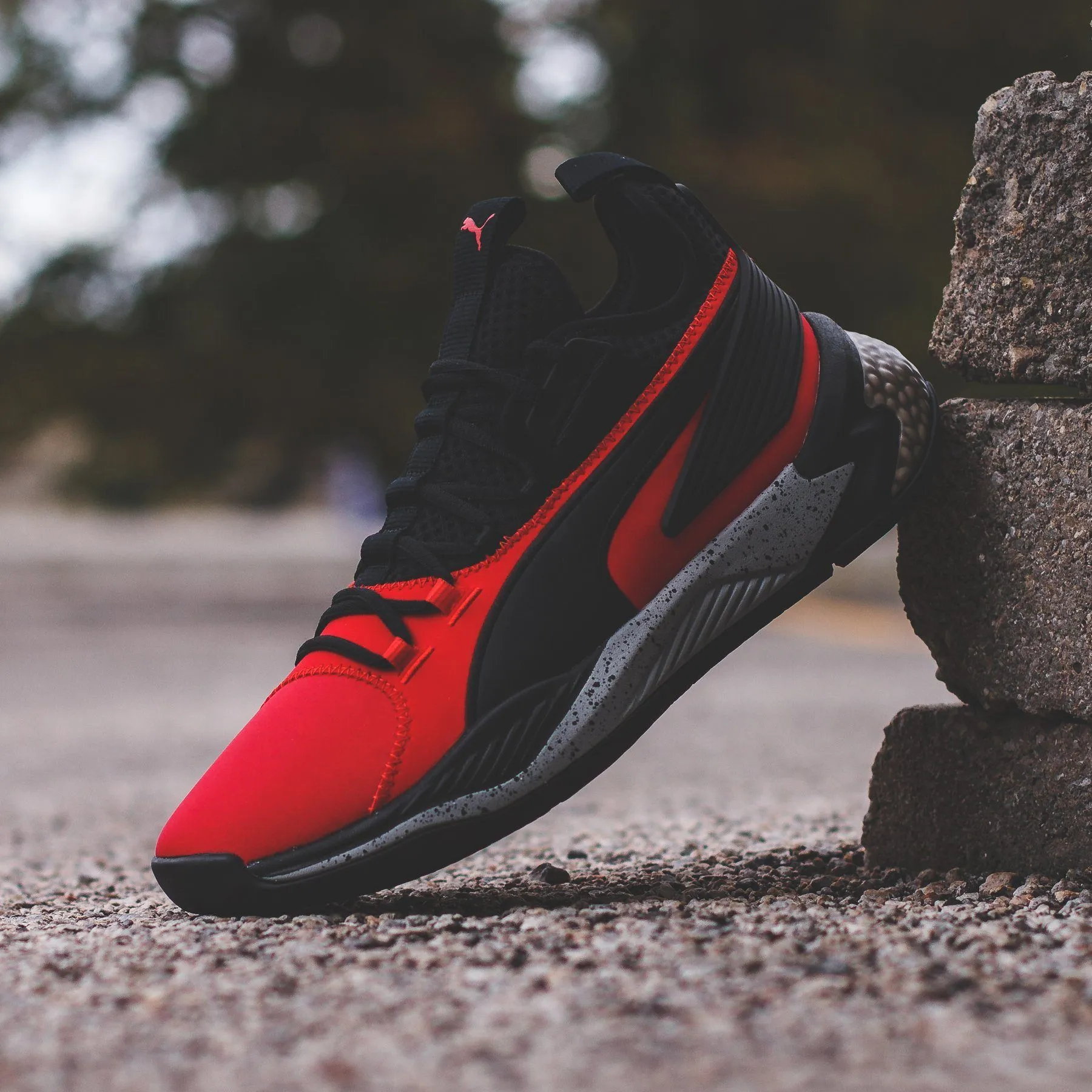 Puma Basketball Uproar Hybrid Court High Risk Red Black Men 192775-08 Puma casual footwear shots