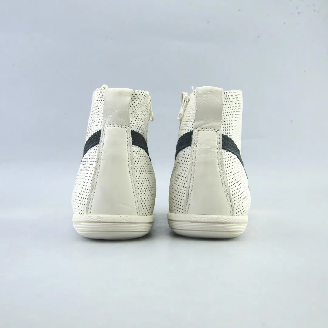 PUMA  ESKIVA MID Puma signature shoe pictures