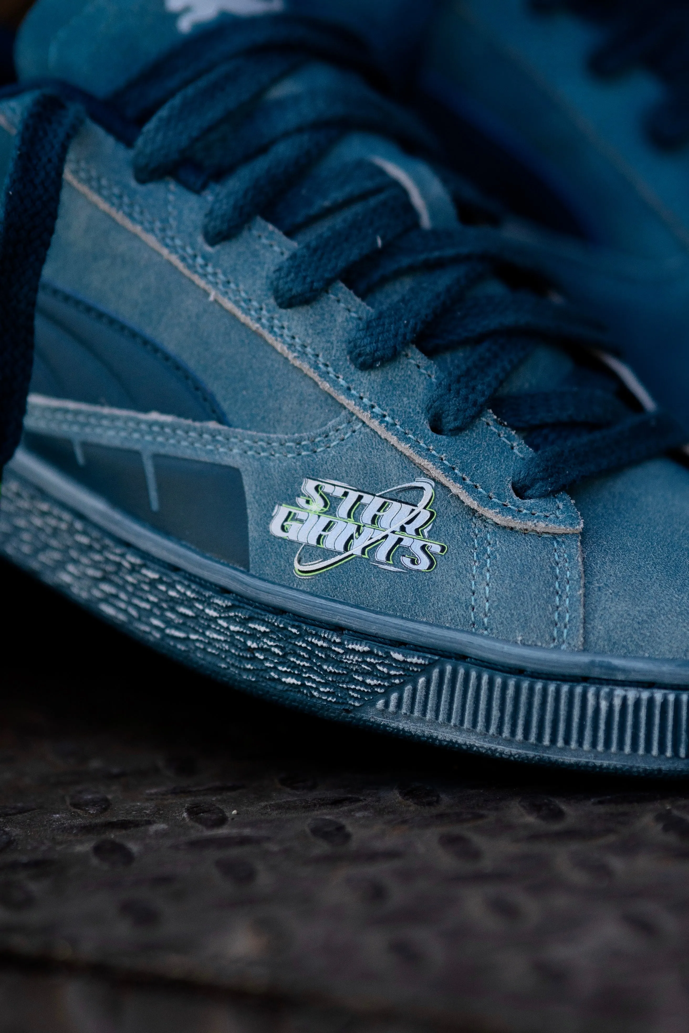Puma Mercedes-AMG Petronas F1 Team Crews Go Summer Suede T (Ocean Tropic) Puma athletic shoe visuals