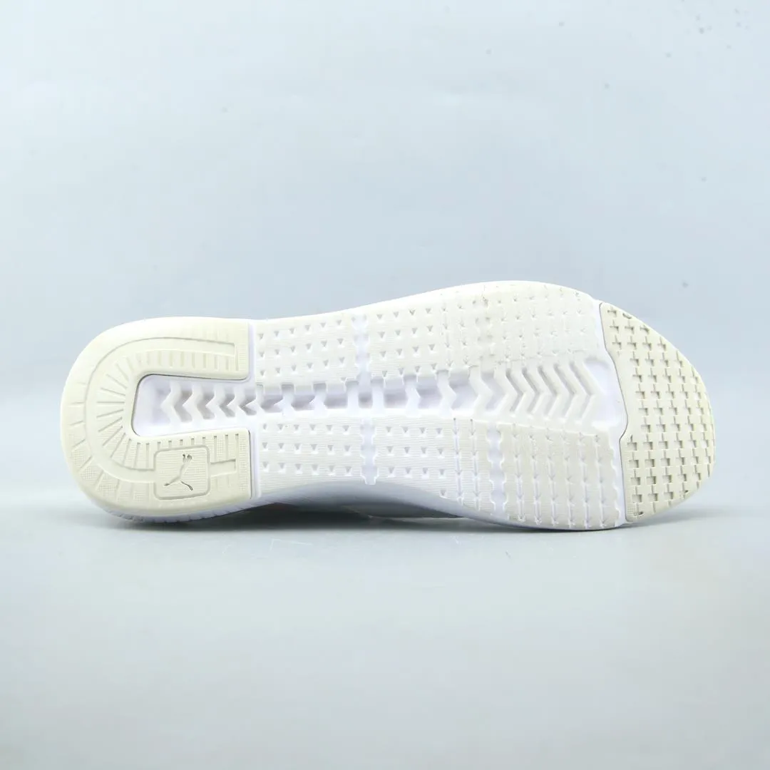 PUMA PLATINUM METALLIC Puma sporty sneaker designs