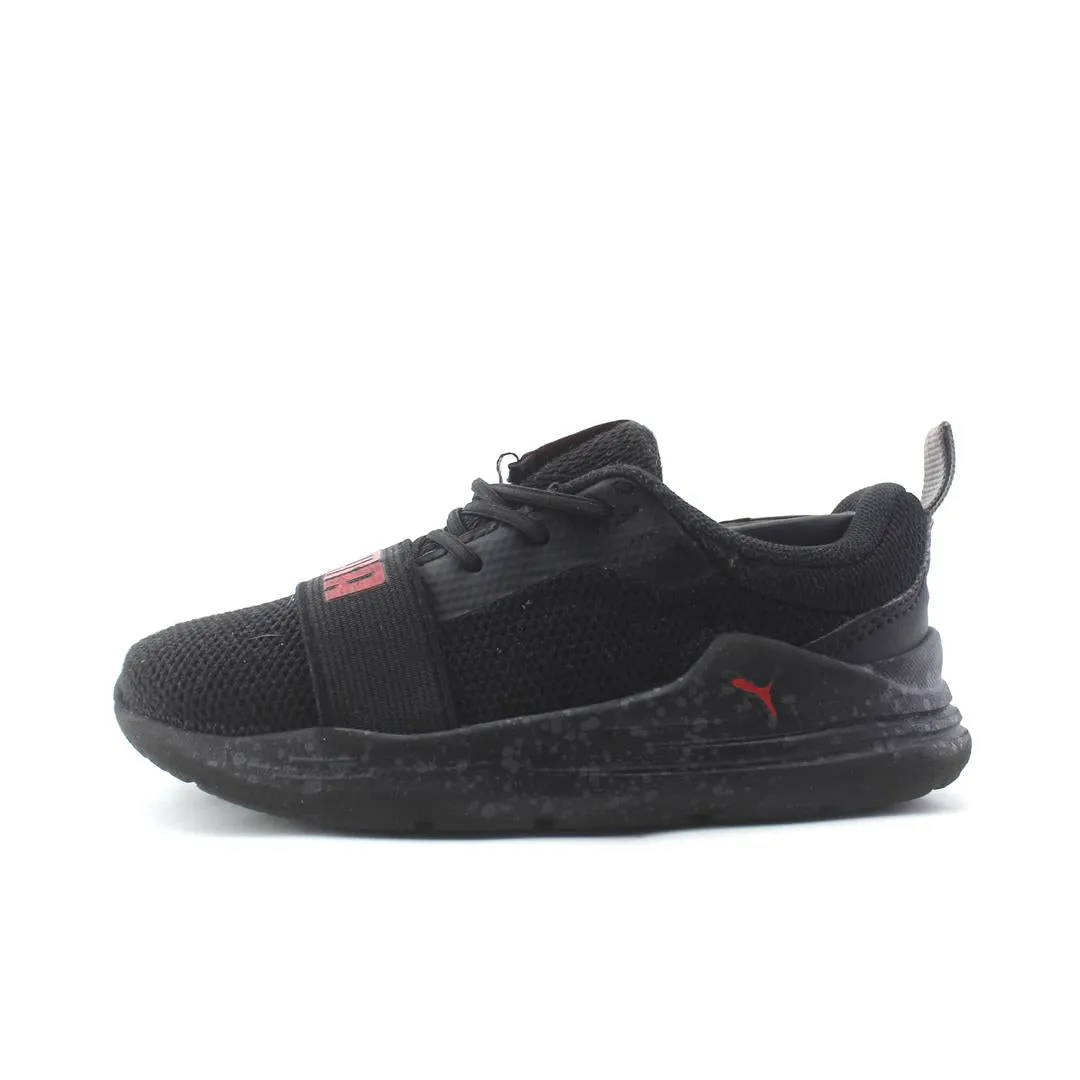 PUMA . Puma sporty athletic sneaker designs