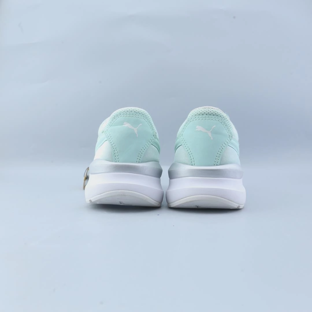PUMA ADELA PARA MUJER Puma sporty sneaker designs