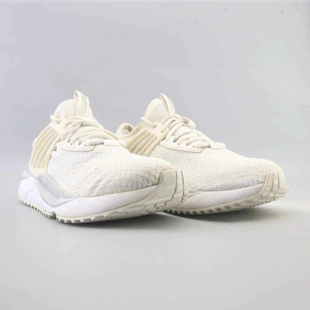 PUMA PACER FUTURE Puma signature shoe pictures