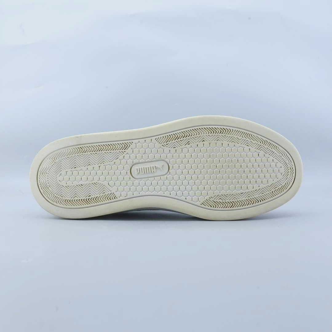 PUMA  SMASH PLATFORM V3 Puma sporty sneaker designs