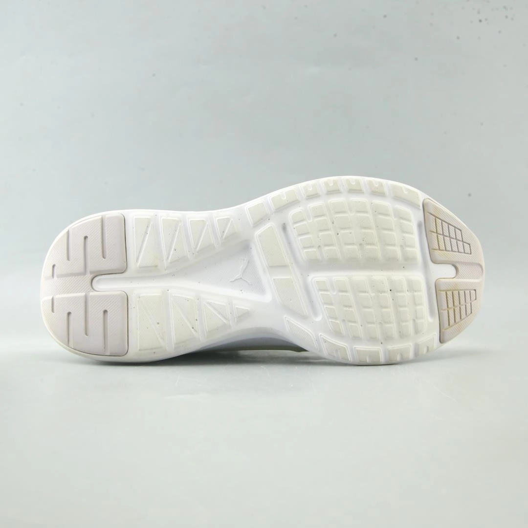 PUMA SOFTRIDE ENZO EVO NOVA SHINE Puma sporty sneaker designs