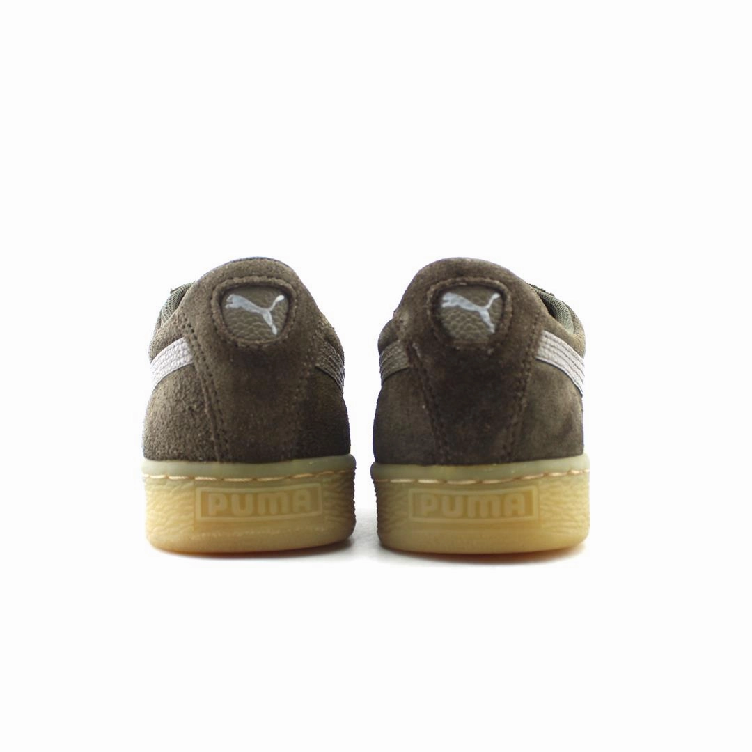 PUMA SUEDE CLASSIC XXI Puma signature shoe pictures