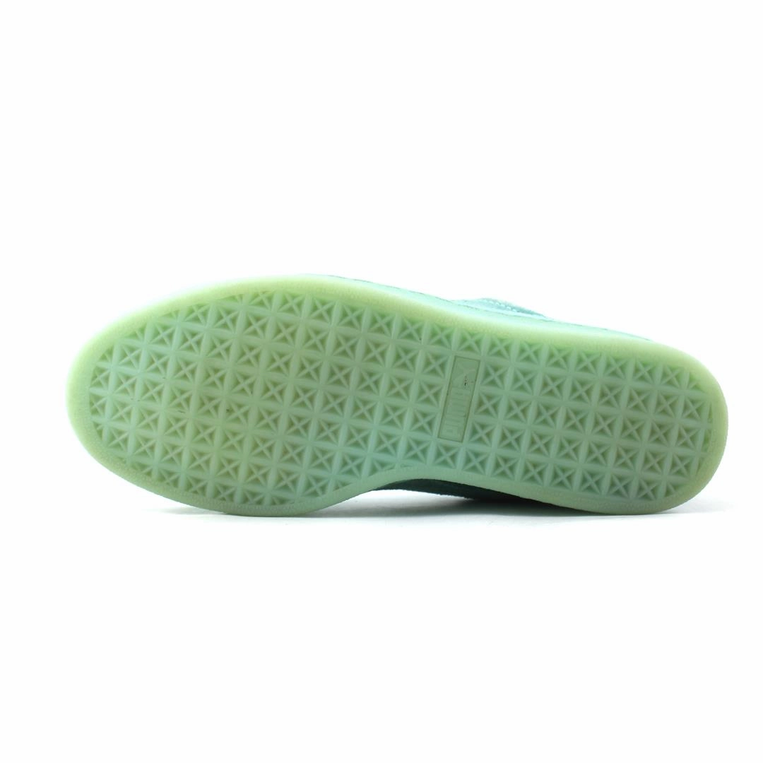 PUMA SUEDE Puma signature shoe pictures