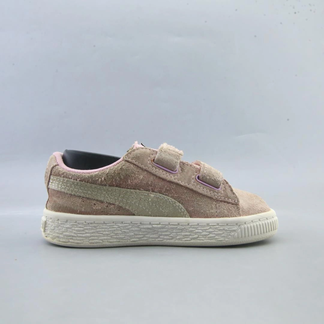 PUMA SUEDE Puma signature shoe pictures
