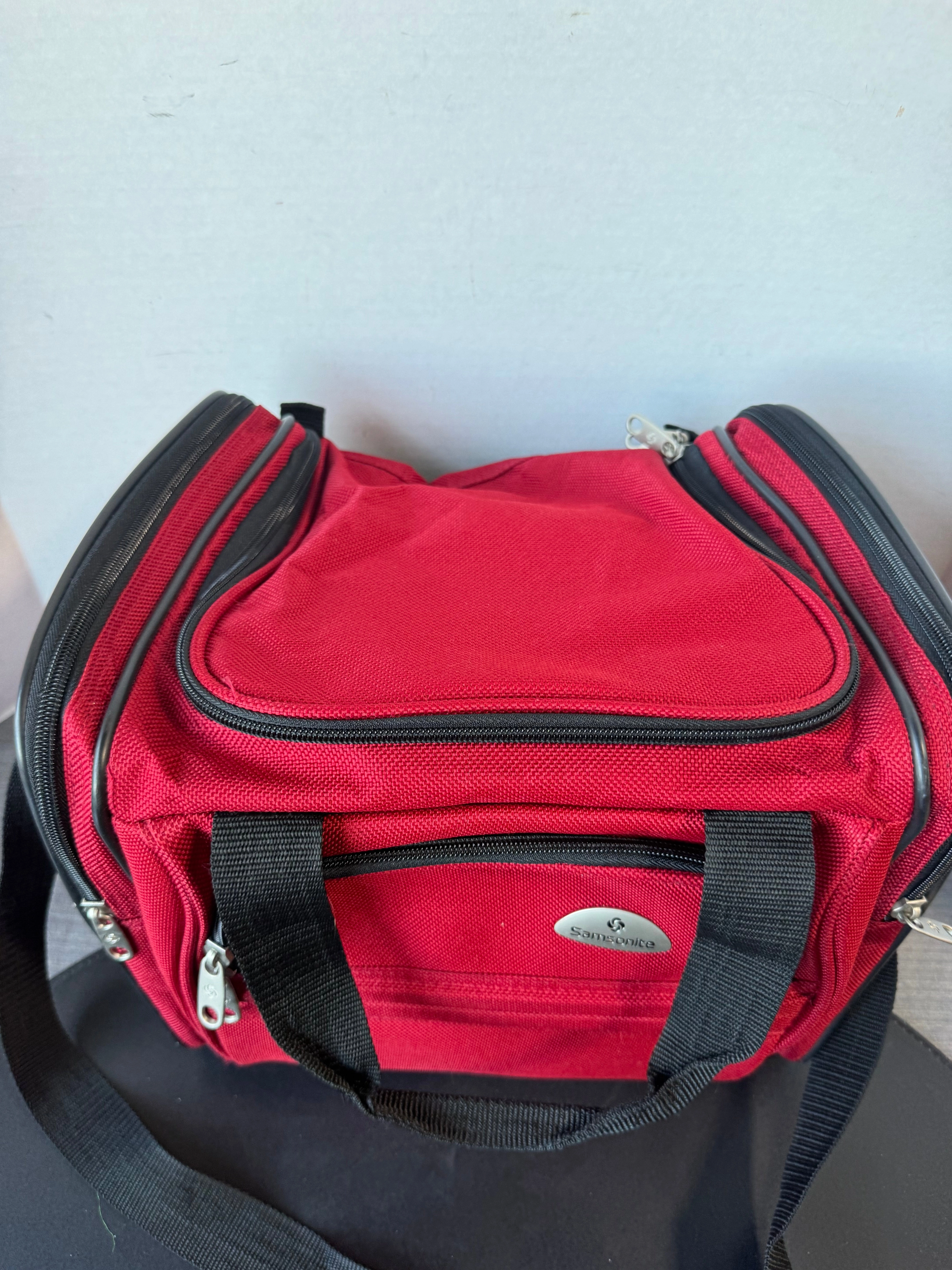 Red Samsonite 1919 Over the Shoulder Travel Bag
