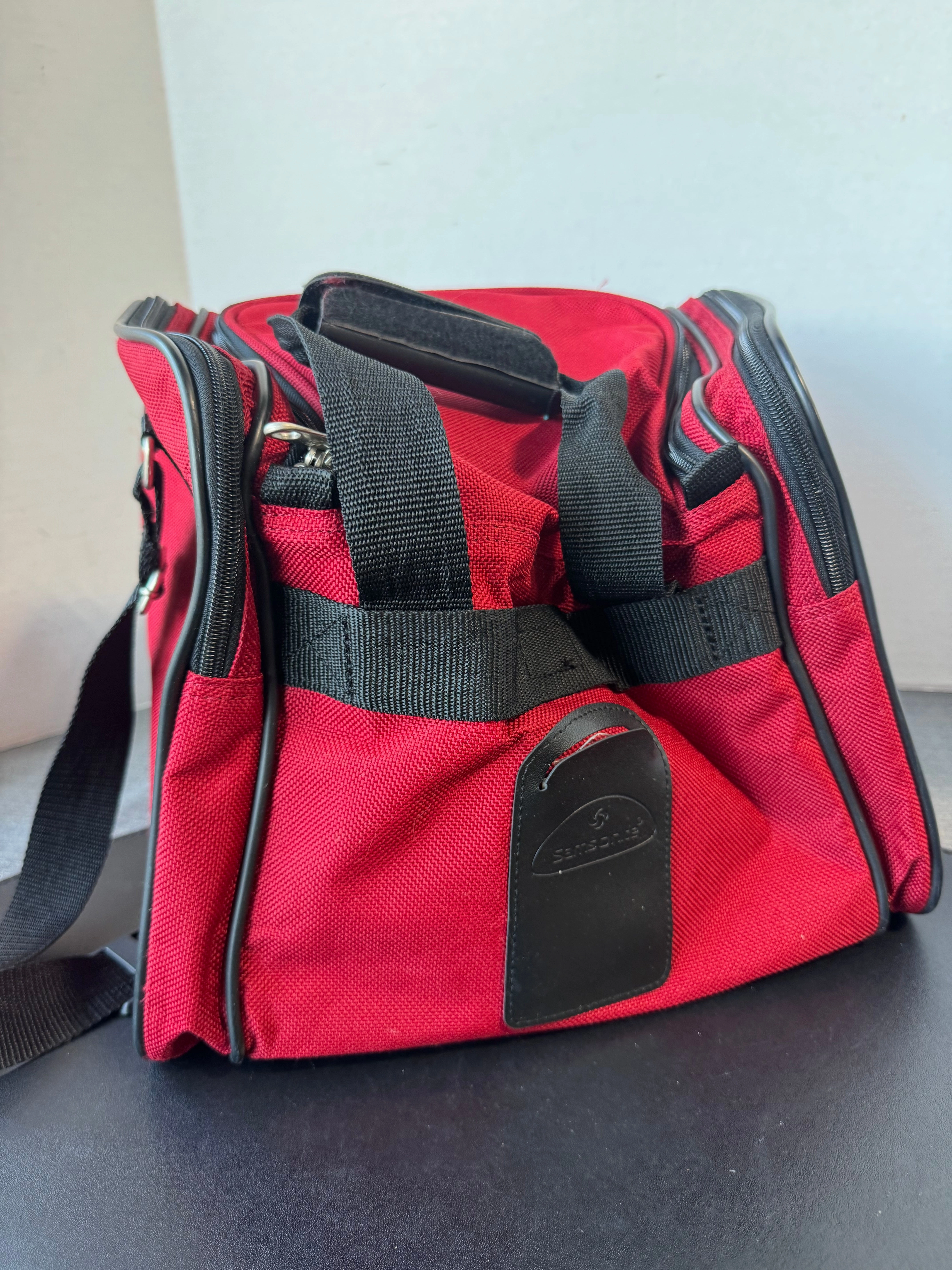 Red Samsonite 1919 Over the Shoulder Travel Bag