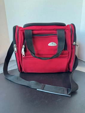 Red Samsonite 1919 Over the Shoulder Travel Bag