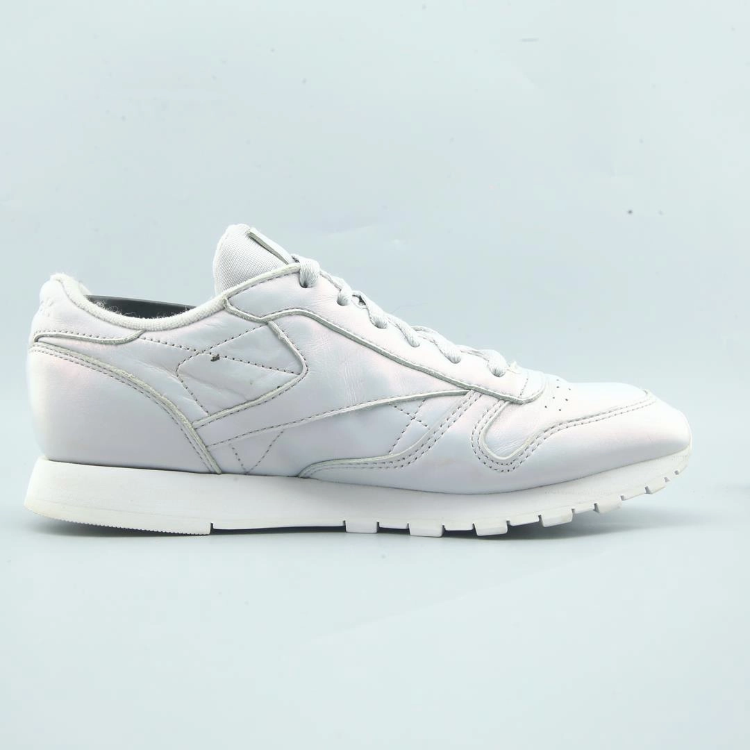 REEBOK CLASSIC LEATHER Reebok classic shoe shots