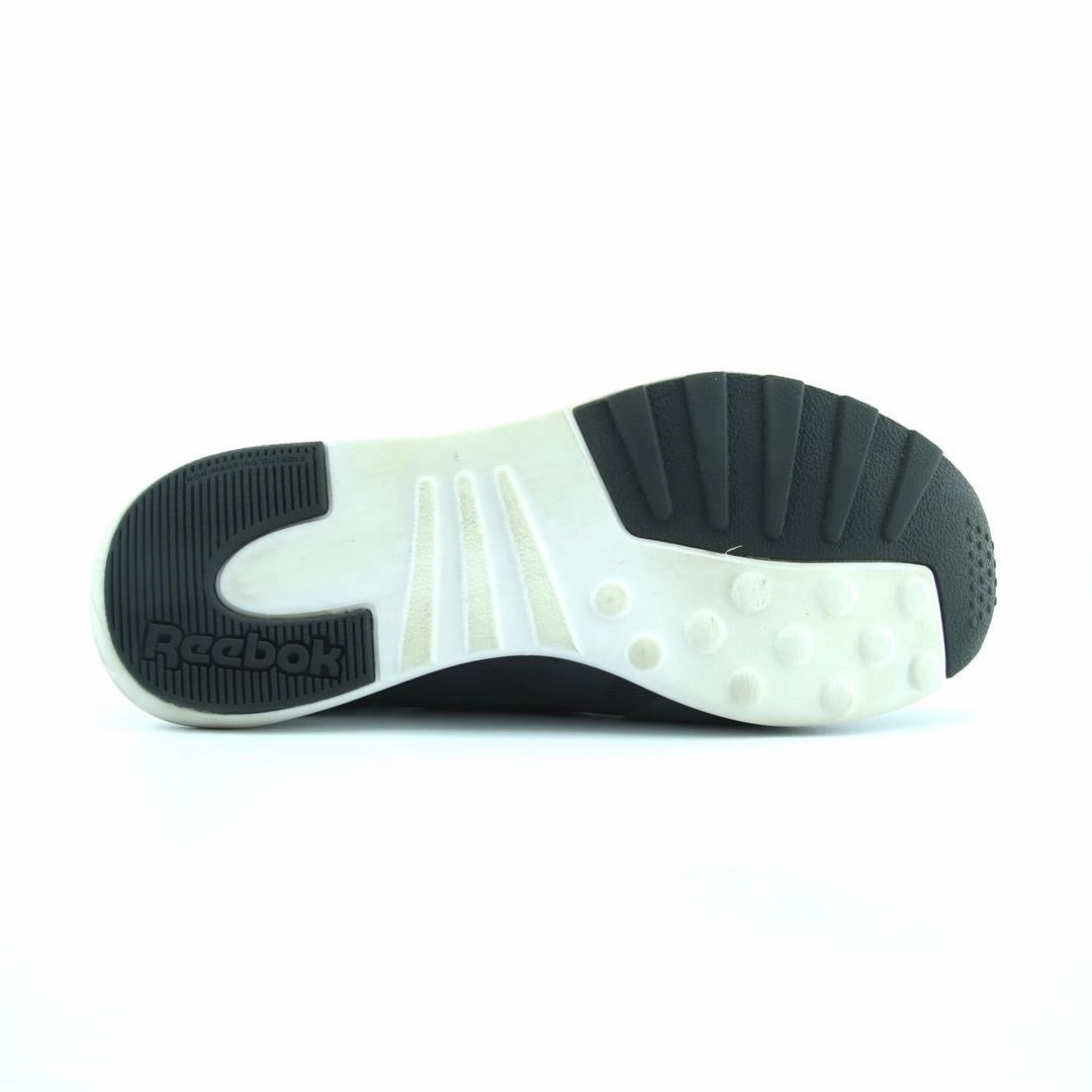 REEBOK CLASSIC NYLON Reebok classic shoe shots